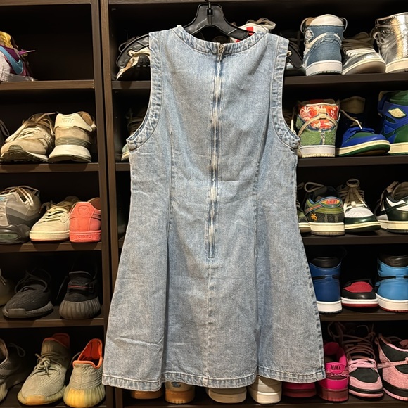 Mable Sleeveless Denim Dress - Picture 7 of 8
